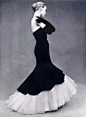 L’Officiel October 1951~ Balenciaga（巴黎世家）晚礼服！~旧时光里的时尚光影，请关注@百年时尚画廊