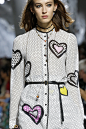 Christian Dior Spring 2018 Ready-to-Wear  Fashion Show Details : See detail photos for Christian Dior Spring 2018 Ready-to-Wear  collection.
