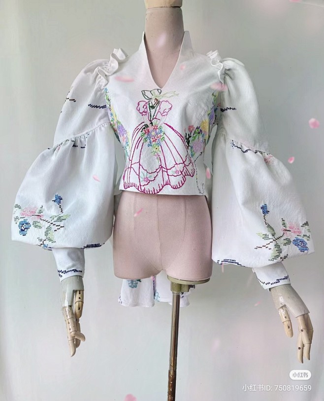 https://www.xiaohong...