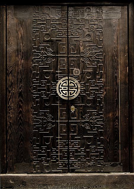 ♂ Ornate door China ...