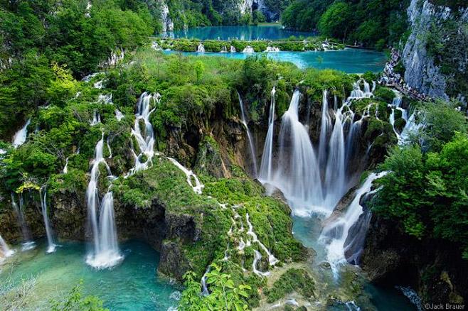 这瀑布太漂亮了。克罗地亚十六湖国家公园