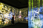 Walk, Walk, Walk: Search, Deviate, Reunite | teamLab / チームラボ : 在这个空间里，各种匿名的肖像群在不断行走。换句话说，这项作品是不断移动的。当来访者触摸他们时，他们会反应，有时会停下来，有时会改变前进的方向。来访者会做出选择和舍弃，并持续向前走。无论是否停止身体运动，人们面前的肖像都会不断变换。禅宗里有句话叫“步步是道场”。作品里的人物，会不断面对各种各样的事情，然而持续前行。来访者也可以通过行走来直面虚构世界中的人物。或