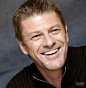  Eddard Stark【演员 肖恩·宾（Sean Bean）】

这个榜上不能没有英明神武而短命的史塔克家族首领，他的忠诚与善良使之吃了大亏，第一季里正儿八经的男主角，却要在季终集里被砍头。