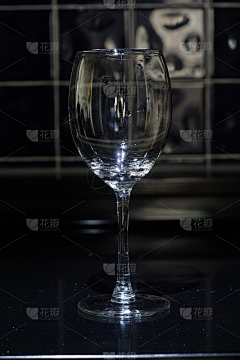衍光以春°采集到材质 | 玻璃杯