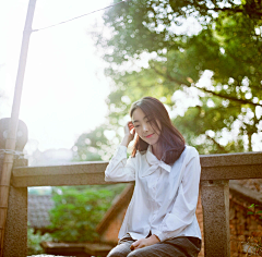 一个人呢采集到美图美句。