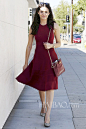 艾米·罗森 (Emmy Rossum) 身穿酒红色修身连衣裙在洛杉矶参加好友生日派对后离开