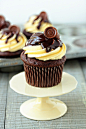 Post image for Rolo Cupcakes #赏味期限# #food # #蛋糕#