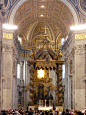 St-Peter_Basilica_baldachin_2010