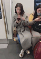 搞笑gif：妹子们看看你在家是不是这个样子啊！_【快资讯】