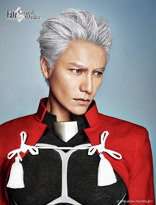 击破次元壁！陈坤cos《fate》帅出新...