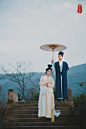 中式汉服齐胸襦裙古装婚纱照。来自：婚礼时光——关注婚礼的一切，分享最美好的时光。#杭州魔方婚纱摄影##婚纱摄影##汉服#