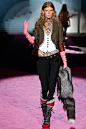 #【蜂讯网】免费观看、下载、全集高清大图【无水印】##时尚女装#DSquared2（D二次方）2015秋冬女装米兰时装周发布