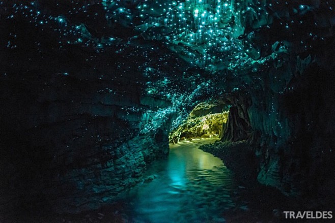 萤火虫洞穴
