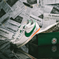 怪奇物语 x Nike 联名 Cortez 和 Air Tailwind 79「霍金斯高中」两双鞋款正式登陆 SNKRS
via  © bounce