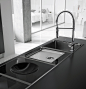 ESGK 4500.0M Built-In Sink
This built-in sink made of glass-ceramic displays clear lines and gives the impression of a professional kitchen due to its exclusive materials. The well-defined style of the HardLine design unites both the functional areas cook