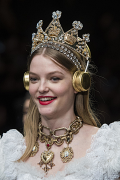 三天er采集到Dolce&Gabbana2019年春夏高级成衣时装发布