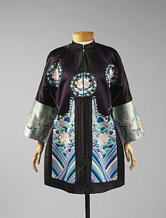 AkaGhost采集到服装中式