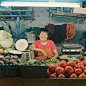 一位来自上海的大学教师mog的这组市场人像,拍摄于上海的各个菜市场