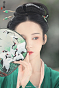 「水是眼波横，山是眉峰聚。」

  出镜/司音儿
  汉服摄影/古风写真