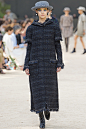 Chanel Fall 2017 Couture Fashion Show : See the complete Chanel Fall 2017 Couture collection.