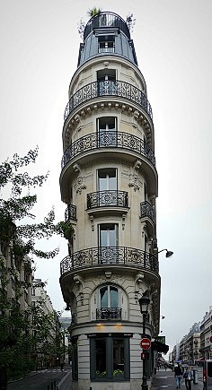在巴黎的扁铁建设
