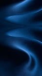 @--纯图--
绸缎 质感 面料素材 布料 面料背景 柔顺丝绸 丝滑光滑 化妆品背景 绸缎 缎带 蓝色背景 深蓝