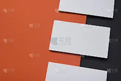 名片模型上的彩色背景。平的。文本复制空间