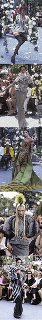 Christian Dior W/A 1997 Couture | #旧时装# 

（一组压箱底高定完整版…鬼知道还会不会有96年或95年的呢？这个骗人的博主） ​​​​