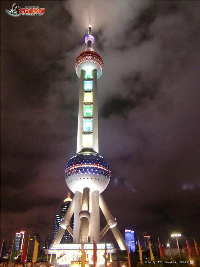 上海东方明珠夜景图片素材