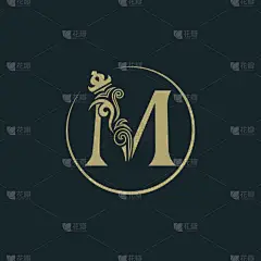 优雅的字母 m 与冠。优雅的皇家风格。书法美丽圆形标志。复古画会徽的书籍设计, 品牌名称, 名片, 