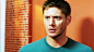 #Jensen Ackles# 早上好～～～～～刚洗干净的丁正好抱起来扔上床一起睡个回笼觉source： lifeofawinchester