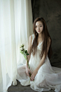 美女白裙纯净若栀子花