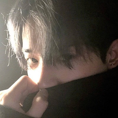 袡姌从id雄鹰转采于2020-11-12 15:50:01《男生头像》承蒙关照_男生