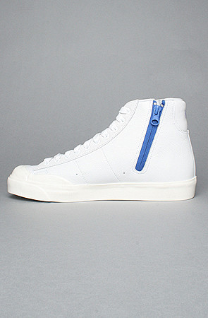 Nike Blazer Mid AB T...