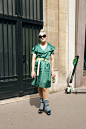 JULIE DEMONT – PARIS : ドロップトーキョーは、東京のストリートファッションを中心に、国内外に発信するオンラインマガジン。