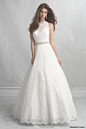 Allure 婚纱系列，优雅女性魅力的婚纱礼服。