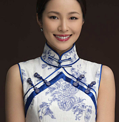 凰琊--鞅采集到china 古典服饰文萃