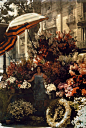 老照片｜色彩鲜艳的老照片。
Autochrome——也称为“天然彩色相片技术”。是一种早期的彩色摄影的技术。1903年由法国的卢米埃兄弟获得专利，并于1907年投入市场。在20世纪30年代中期的减色法发明之前，奥托克罗姆是主要的摄影方法。Autochrome是第一个成功进行商业化的彩色摄影技术。
欢迎关注我们的分 ​​​​...展开全文c