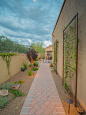 Outdoor Design Ideas, Remodels & Photos with a Garden Path