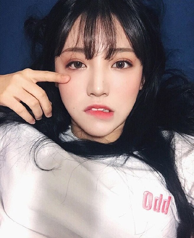 女生头像 点赞变更美
