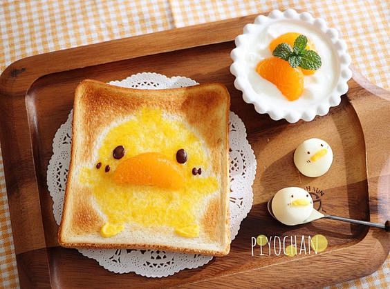 Piyo chan toast art ...