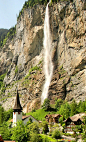 瀑布村，劳特布伦嫩，瑞士
Waterfall Village, Lauterbrunnen, Switzerland
