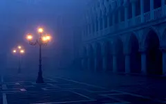 桌面壁纸预览_水城威尼斯（Venice）电脑美景壁纸(2/11)壁纸分类：风景壁纸点击率：5813 次标签：建筑风光山水如画高清桌面壁纸1080p壁纸xp壁纸欧美壁纸