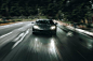 Free 公路上的灰轿跑车 Stock Photo