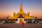 老挝万象大佛塔塔銮寺图片素材
