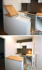 节省空间新招：把洗衣机藏在厨房吧台切菜台下面！！