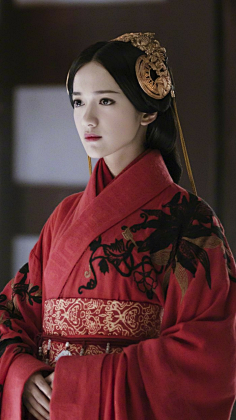 于麻麻-花瓣网|陪你做生活的设计师 | 皓镧传-公主雅-海铃饰