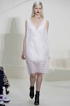 Hyoa采集到Christian Dior