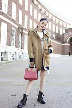 凭什么林允欧阳娜娜关晓彤这些流量小花集体为海报美妆大赏打Call？