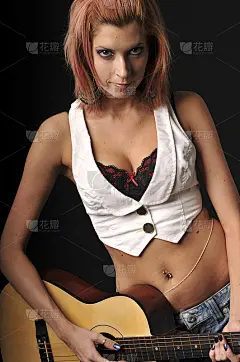 美和她的古典吉他